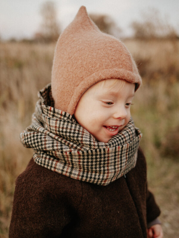 Natural sheep's wool hat