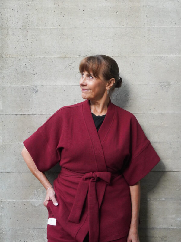 Haruu x Homeinestonia burgundy kimono